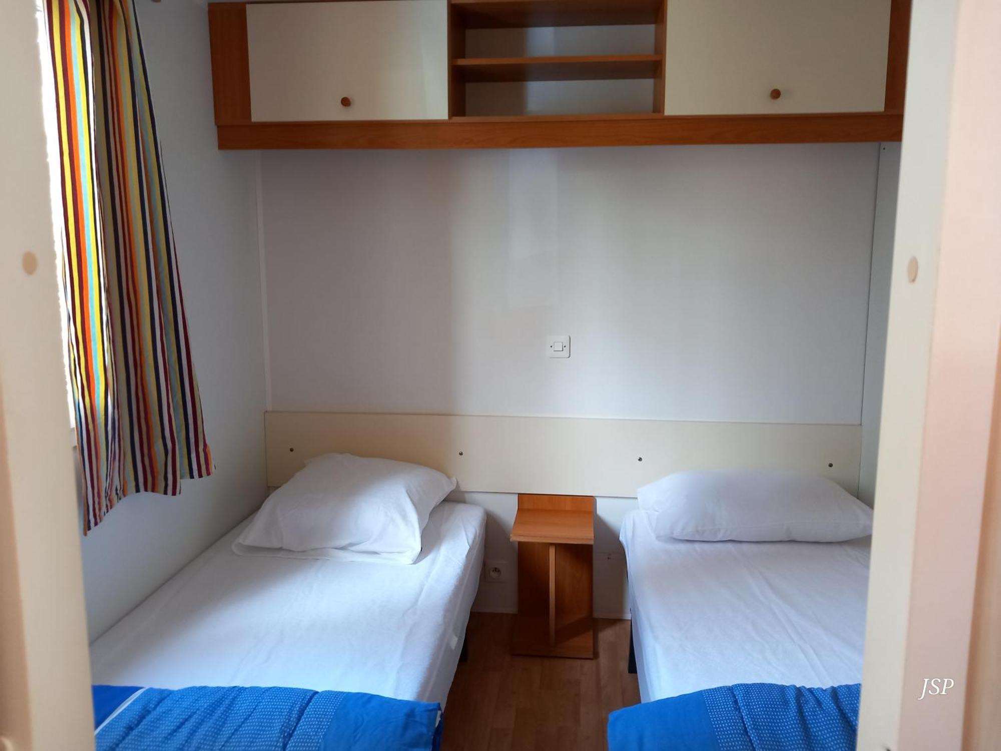 Mobilhome Les Volets Bleus Vaudreuille Dış mekan fotoğraf